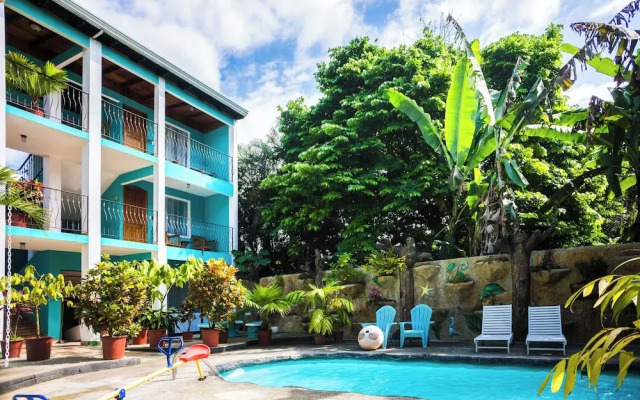 The Blue Suites Spa & Tours