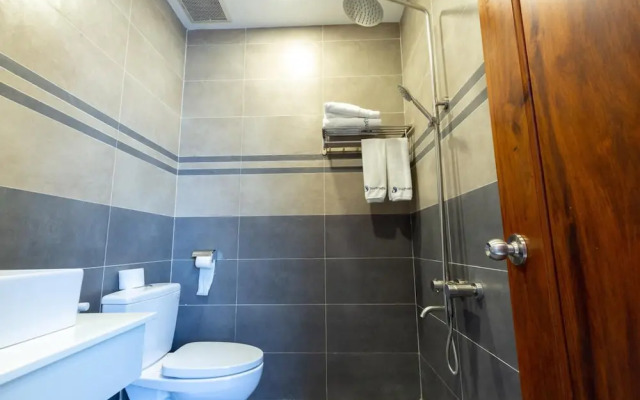 Tuyet Hien Hotel