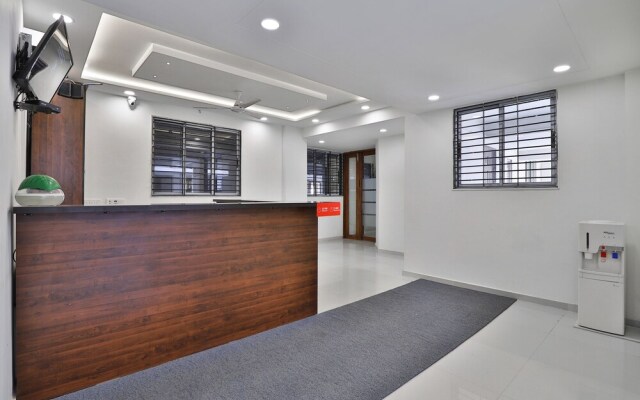 Crystal Service Apartments By OYO Rooms