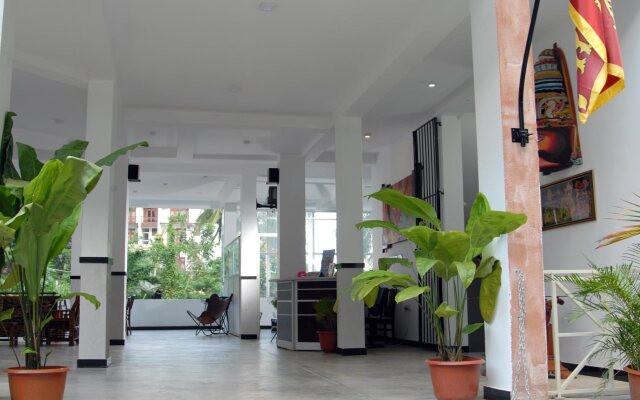 Eagle's Residence