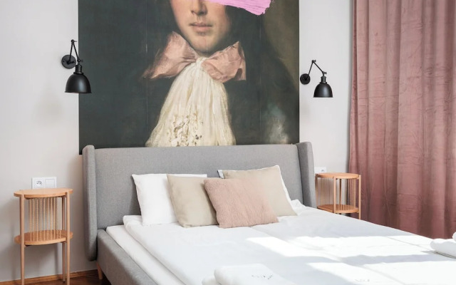 Retro Glamour by Upstairs
