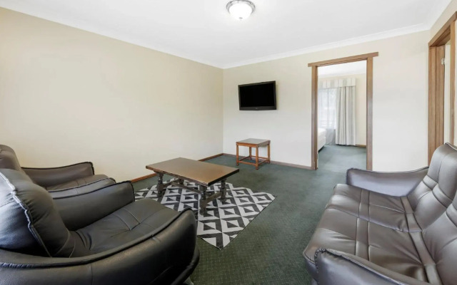 Elizabethan Lodge