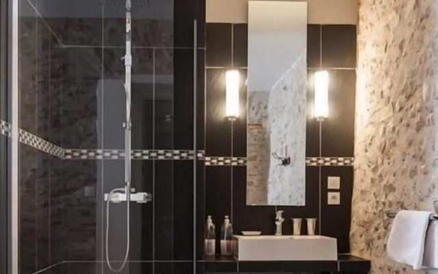 Gîtes & Maison dHôtes La Maison Vieille