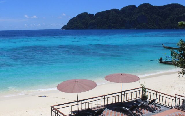 Phi Phi Long Beach Resort & Villa