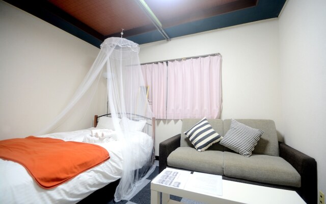 Samurai Apartment