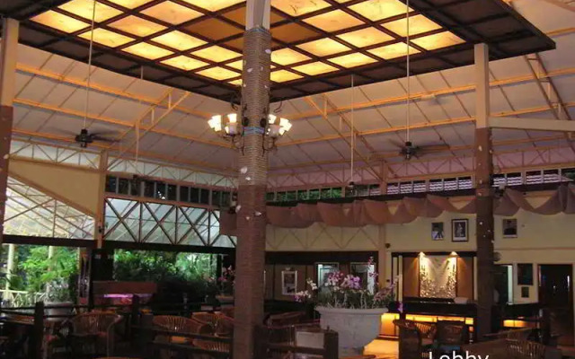 Mutiara Burau Bay Resort