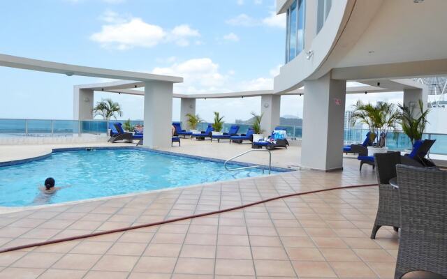 Yc 3602 l Apartamento 2BR en av Balboa