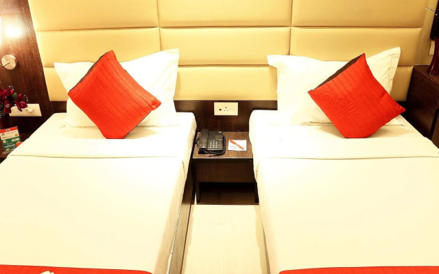 Hotel Crest Inn