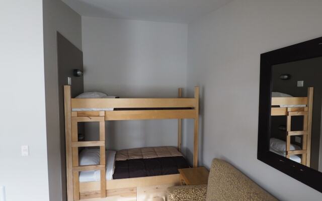 Apex Lodge - 4 Studio Bedroom 1 Bathroom Hotel Room