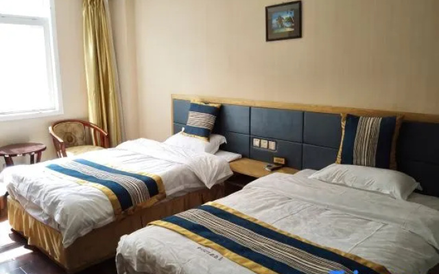 Fold East Impression Hotel