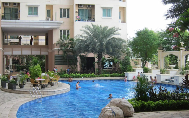 Hawaiian Bay Apartment at MOI Kelapa Gading – Pool – Jakarta