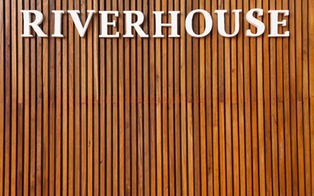 Riverhouse Hotel - The Teak House