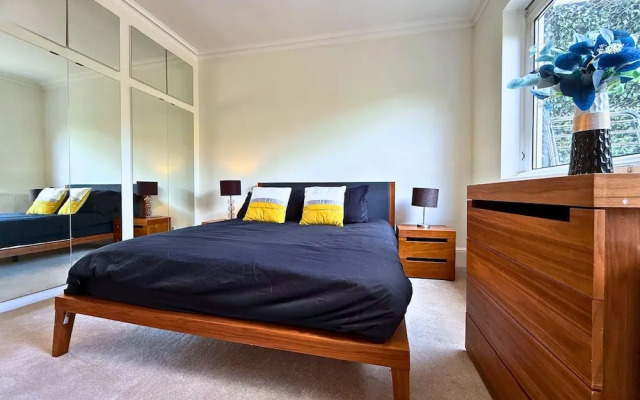 Knightbridge Hydepark 2b2b and Garden