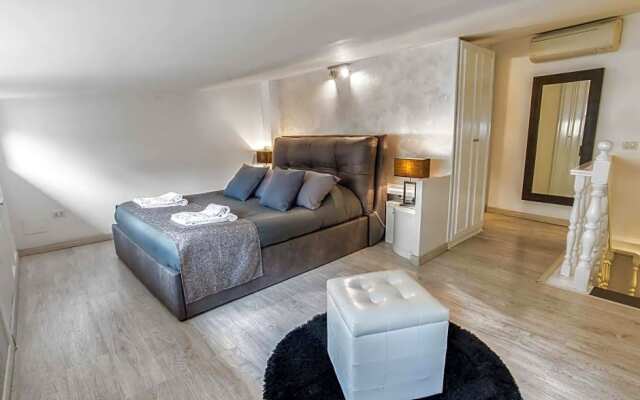 Black And White Suite