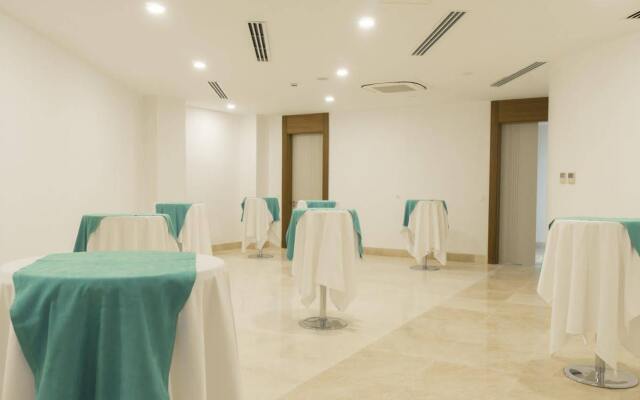 Acroter Hotel Spa