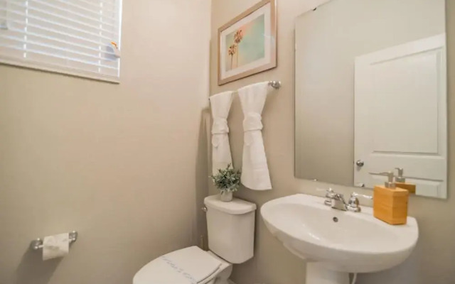 5131 Compass Bay