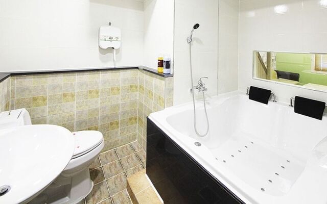 Suanbo Hot Spring Land