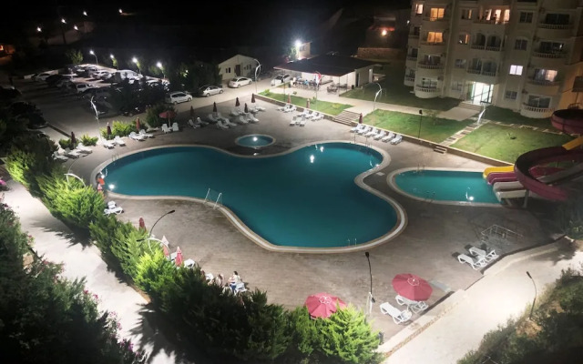 Watercastle Suits