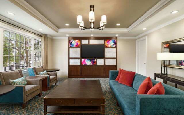 Hampton Inn New Orleans-St. Charles Ave./Garden District