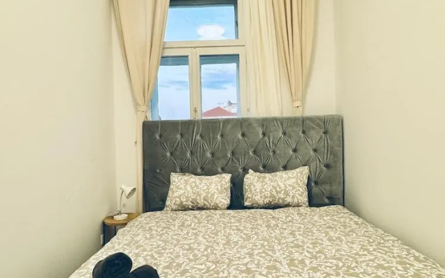 Stylish 4BR Apt Near Westbahnhof