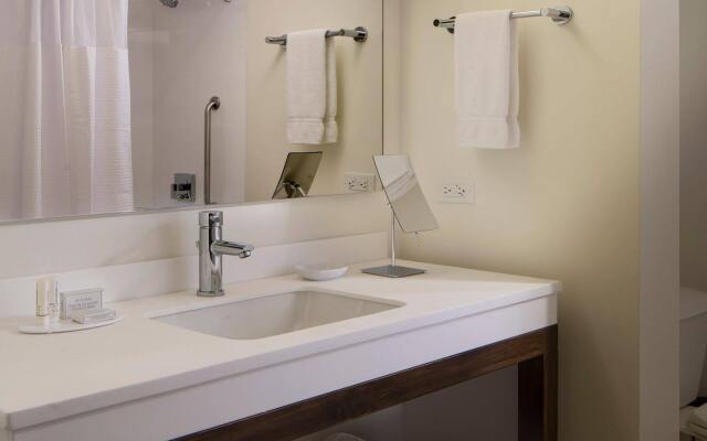 Courtyard by Marriott Miami Dadeland