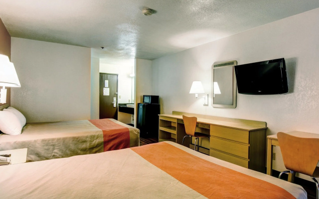 Motel 6 - Columbia