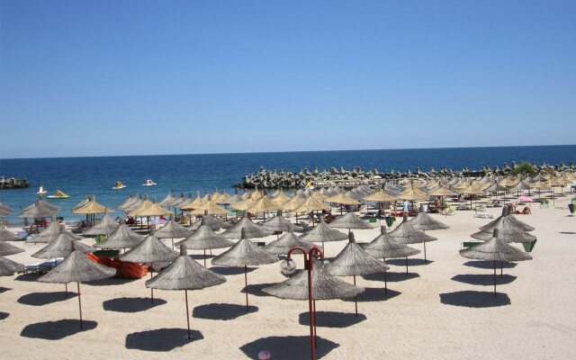 Semiramis Hotel