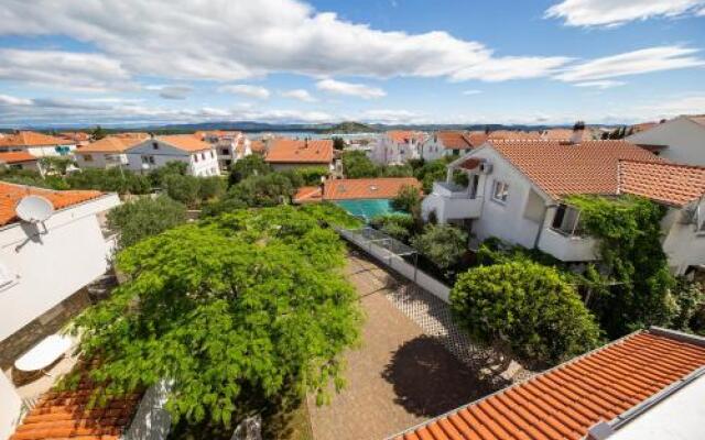 Apartments Leonarda
