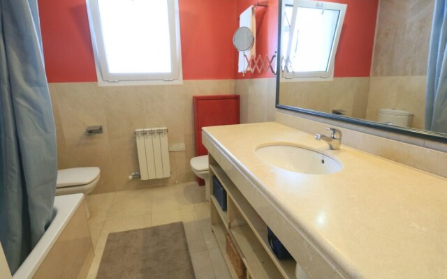 Apartamento Moderno Para 8 Personas en Cambrils