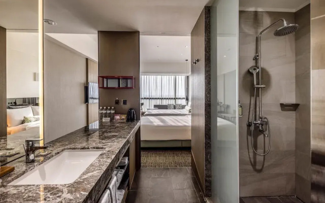 Hsin Hotel