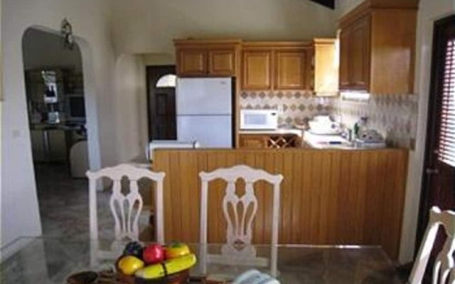 Barbados Sungold House Hibiscus - Three Bedroom Home