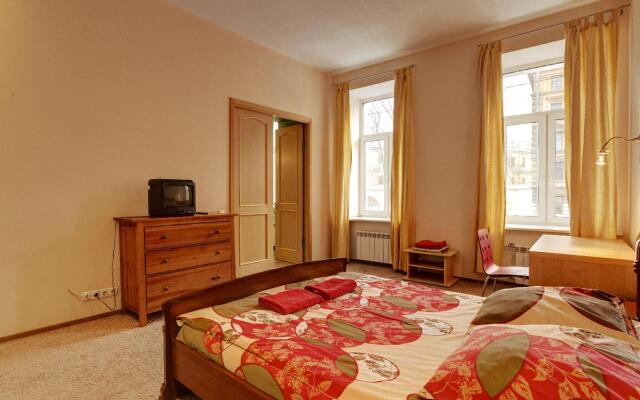 STN Apartments on Griboedov Canal Quay