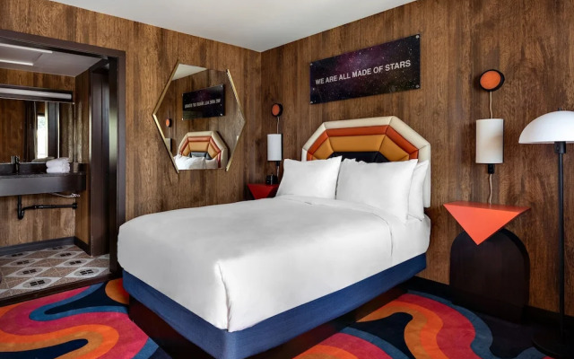 Americana Motor Hotel