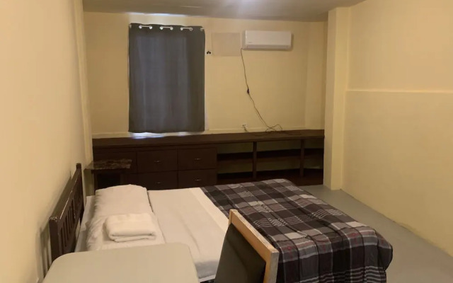 Yvonne's Hotel