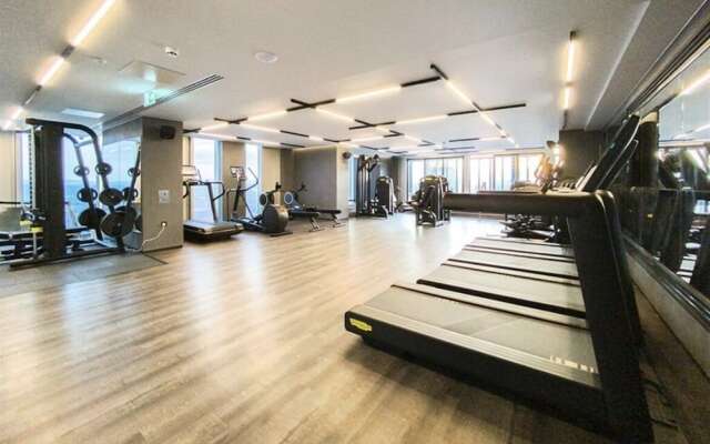 Luxury Spa Apartment in Manchester - Rooftop Swim