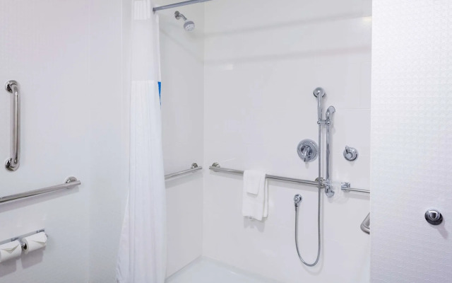 Hampton Inn & Suites Chicago-Burr Ridge