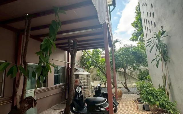 Sukhum Mega Bangna Guest House