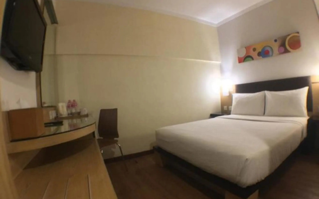 Simpang Lima Residence – Guest Rooms – Semarang