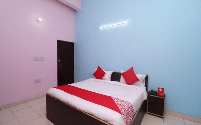 Mohit International By OYO Rooms