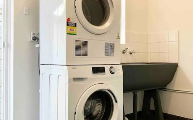 Dishwasher A C Dryer Campbelltown Courtyard North