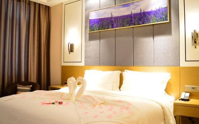 Lavande Hotel (Guangzhou South High-Speed Railway Station Shibi Metro Station)