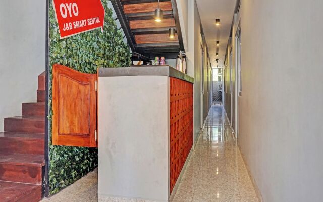 Capital O 92765 J&b Smart Sentul