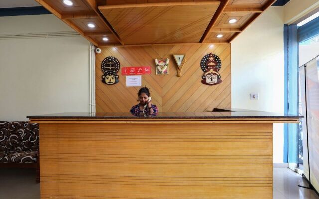 OYO 24210 Yashas Residency