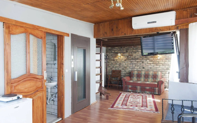 Sunflower Apartments