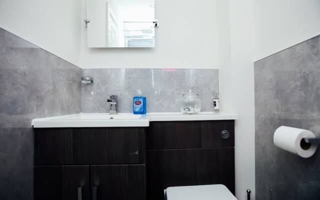 Cloud 89 Service Apartments