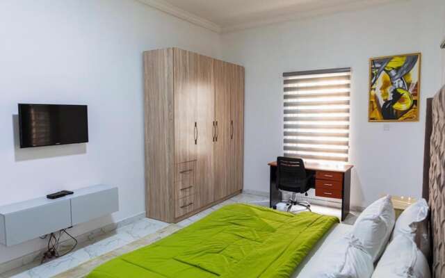 Stunning 2-bed Apartment in Lekki