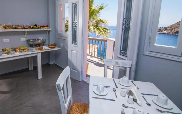 Niriides Hotel & Apartments