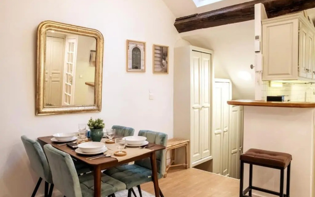 Spacious studio in Paris Hyper Center - Smart TV & WIFI - 4P