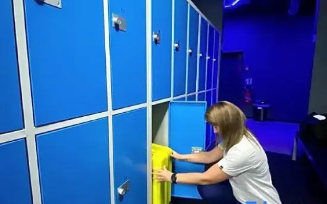 Space Night Capsule Hotel