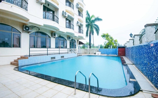 Treebo Reveniir Resort with Pool